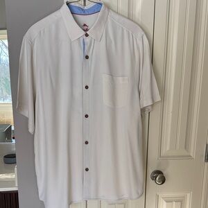 Tommy Bahama Men's cream color Short Sleeve Shirt
